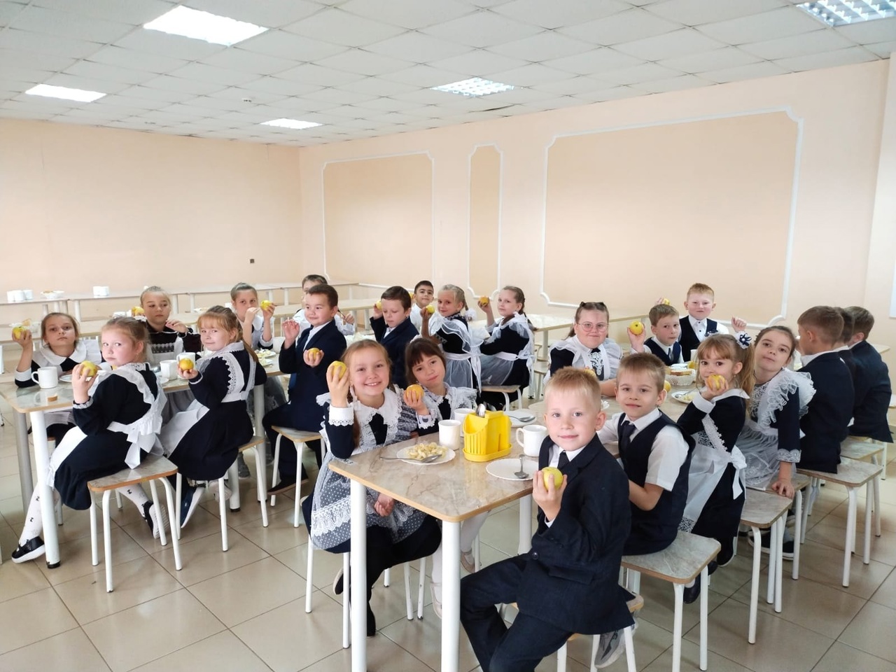 РОДИТЕЛЬСКИЙ КОНТРОЛЬ 5 «А» КЛАССА ПРИСУТСТВОВАЛ НА ДЕГУСТАЦИИ ЗАВТРАКА.